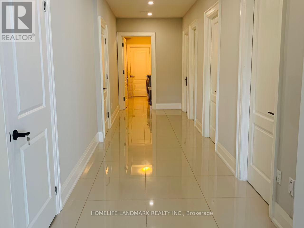 108 Patricia Avenue, Toronto, Ontario  M2M 1J4 - Photo 5 - C12387942
