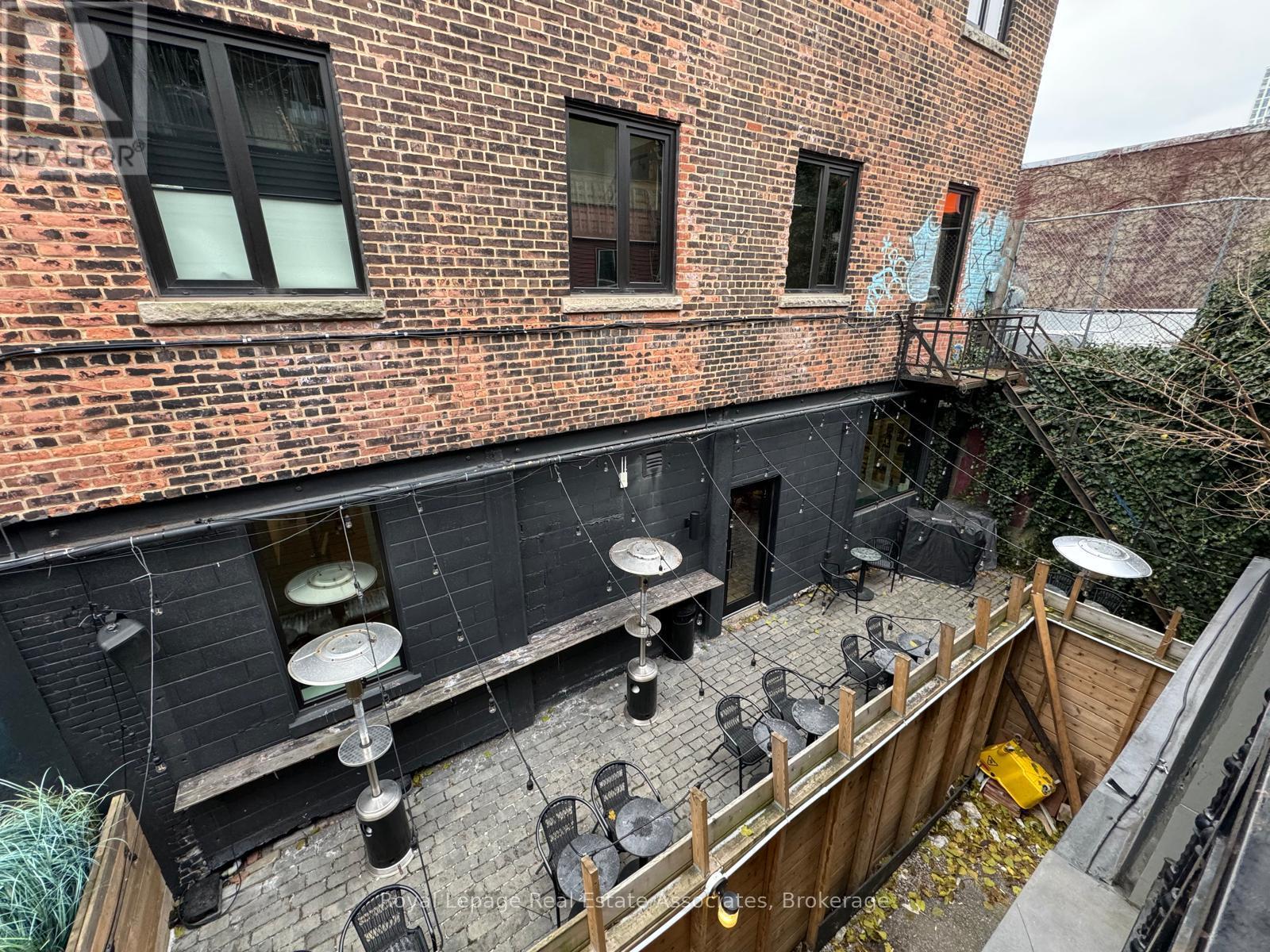 Second Floor - 497 Bloor Street W, Toronto, Ontario  M5S 1Y2 - Photo 12 - C12387957
