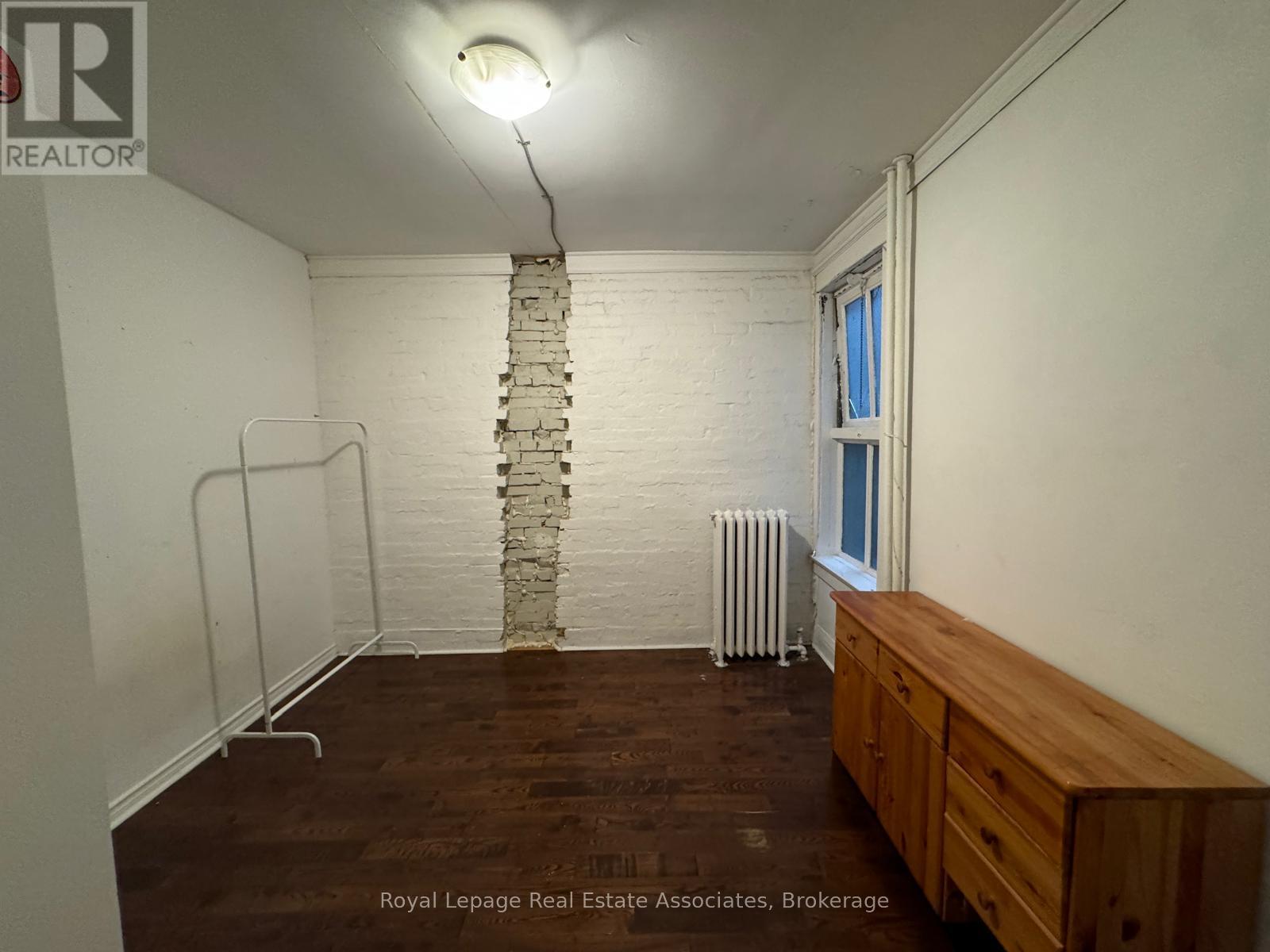 Second Floor - 497 Bloor Street W, Toronto, Ontario  M5S 1Y2 - Photo 6 - C12387957