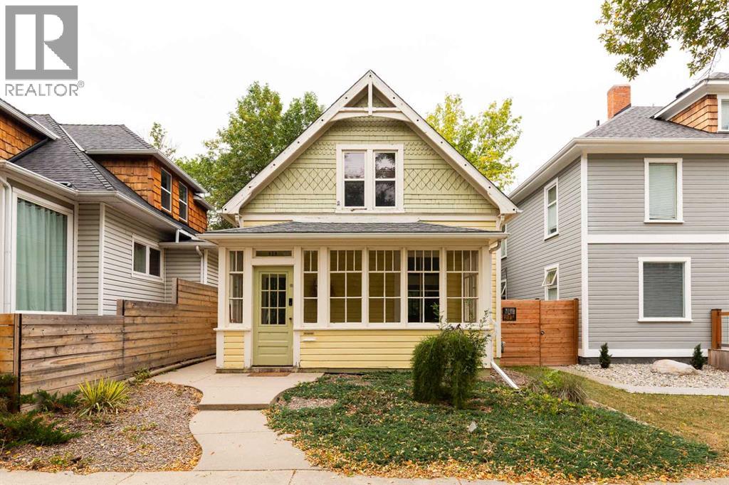 Property at 818 6 Avenue S image 1