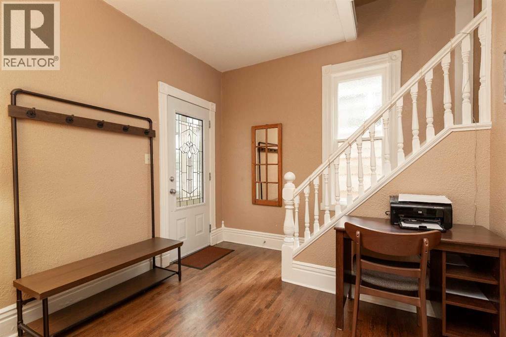 Property at 818 6 Avenue S image 5