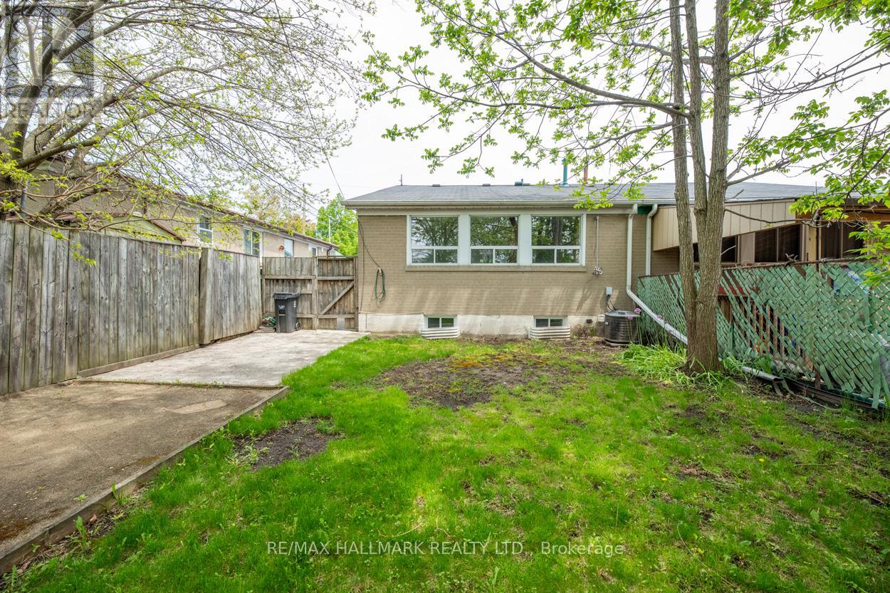 152 Santamonica Boulevard, Toronto (Clairlea-Birchmount), Ontario  M1L 4H6 - Photo 32 - E12387810