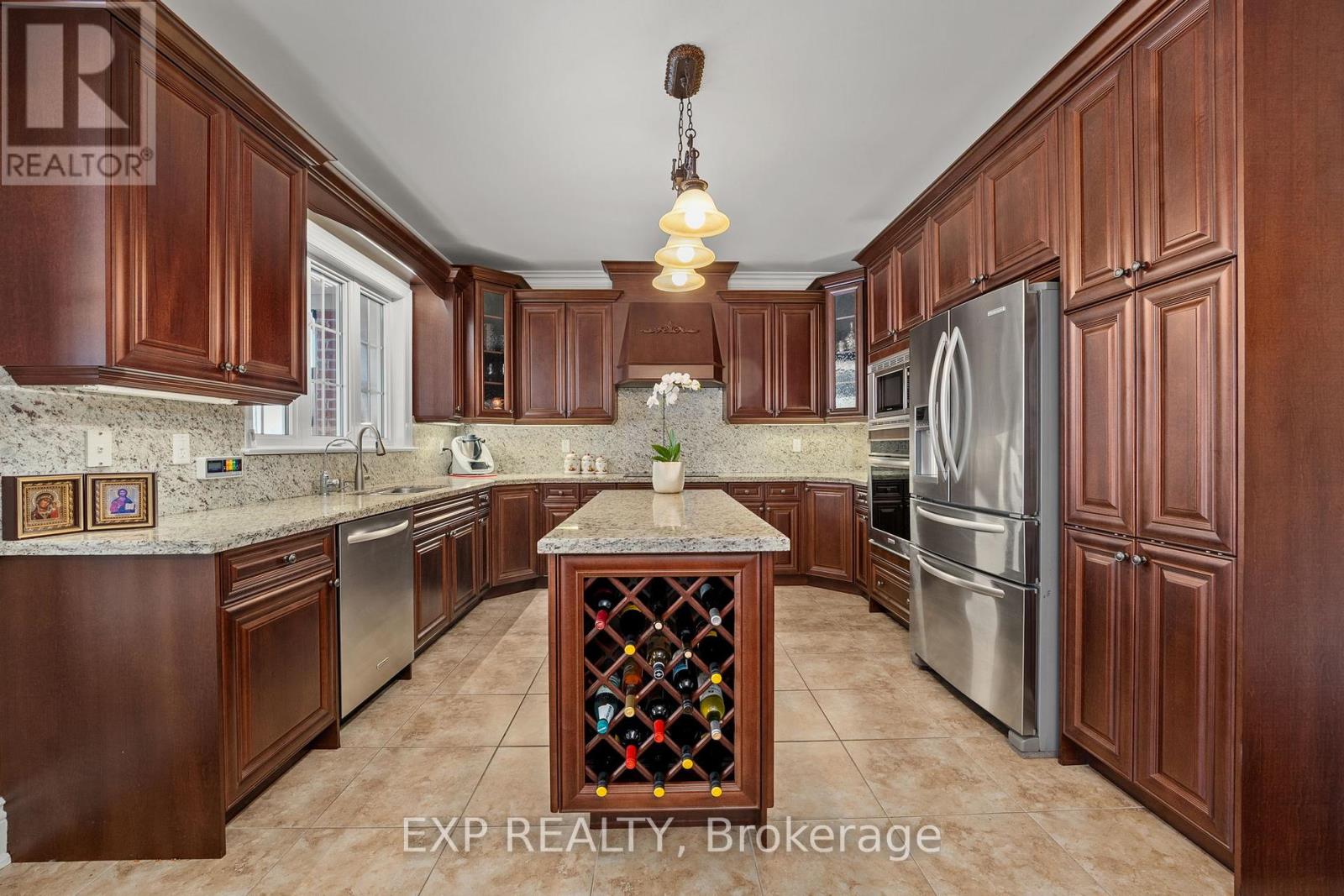 18 Wolford Court, Georgina, Ontario  L4P 0B1 - Photo 16 - N12387730
