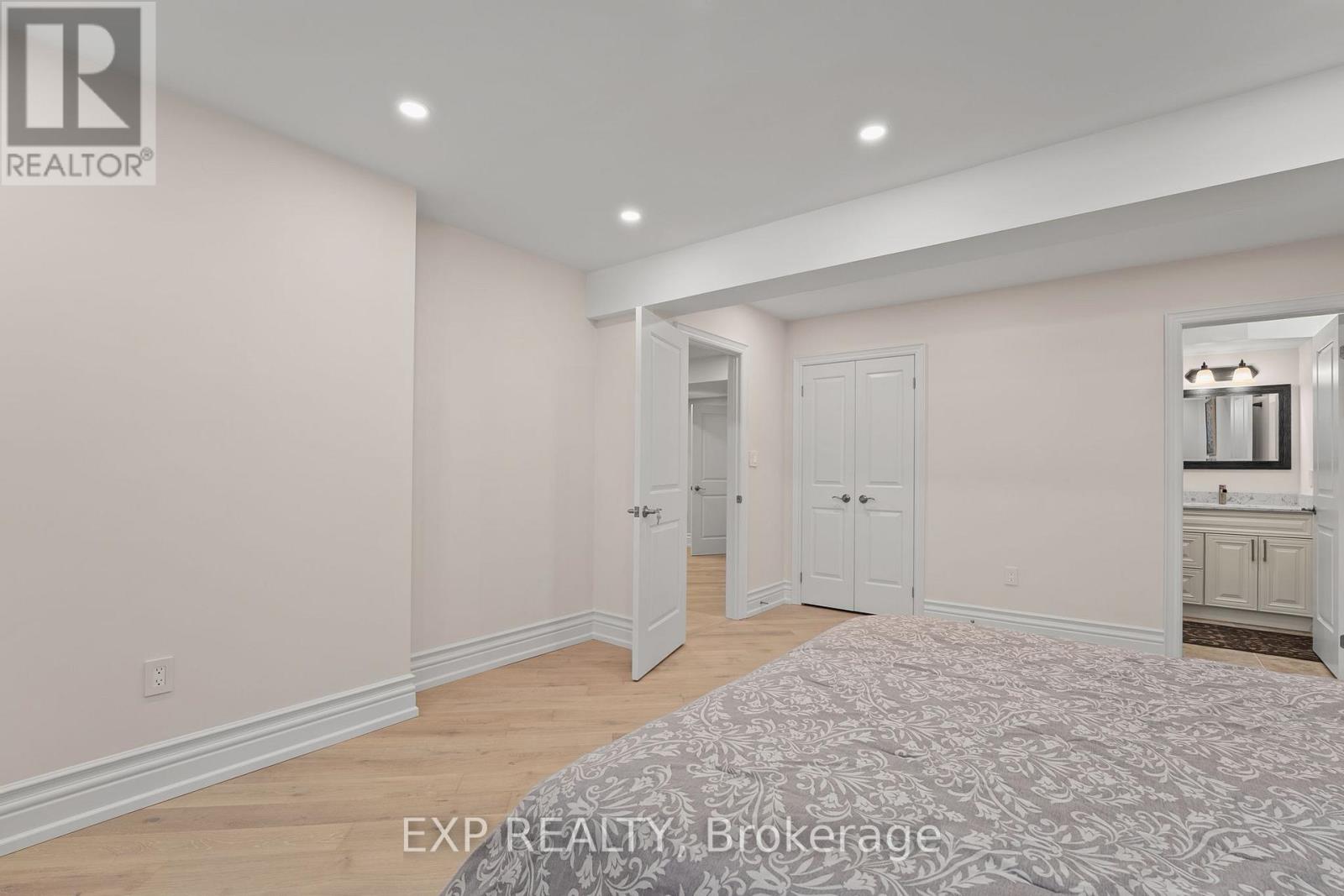 18 Wolford Court, Georgina, Ontario  L4P 0B1 - Photo 36 - N12387730