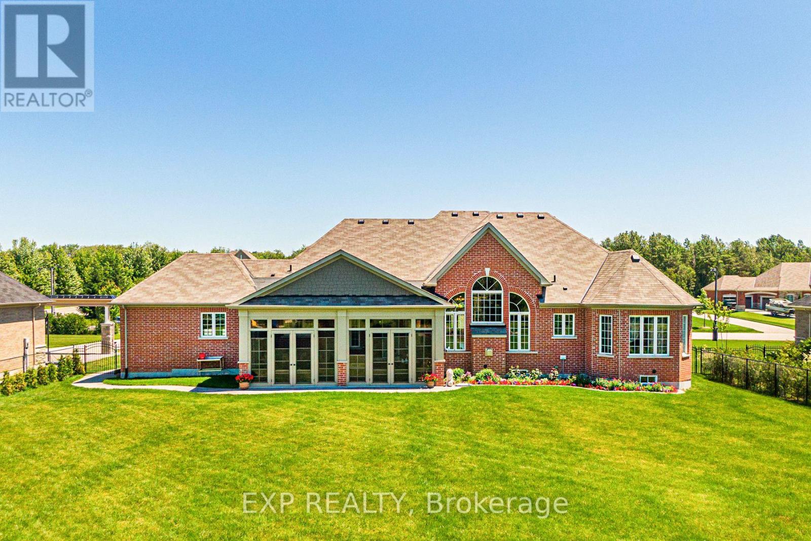 18 Wolford Court, Georgina, Ontario  L4P 0B1 - Photo 39 - N12387730