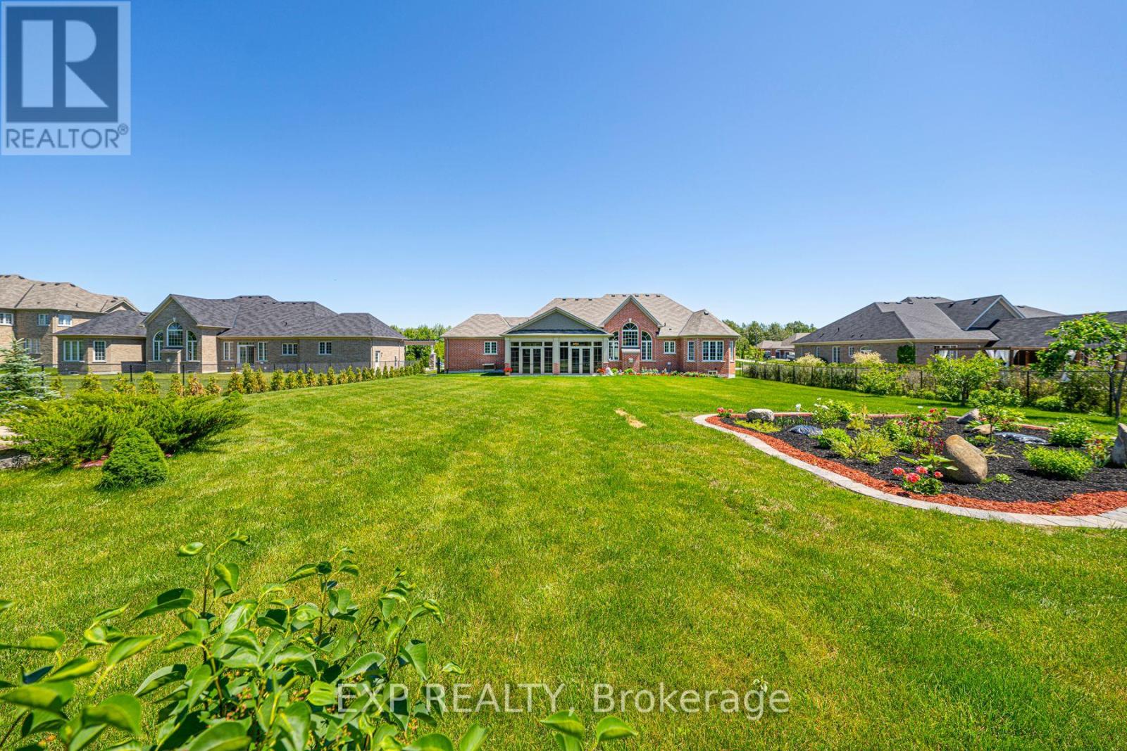 18 Wolford Court, Georgina, Ontario  L4P 0B1 - Photo 42 - N12387730