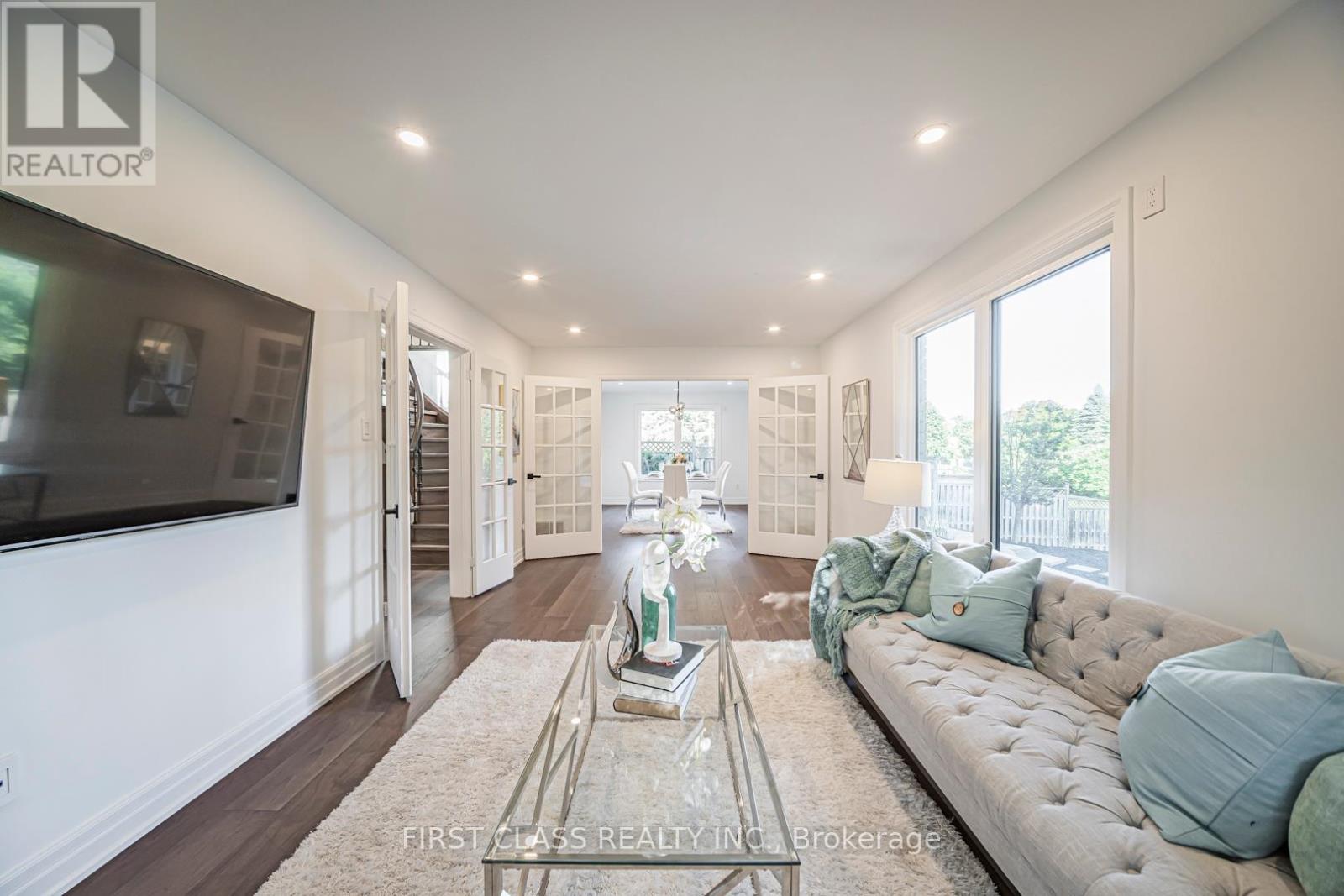 1148 Kingdale Road, Newmarket, Ontario  L3Y 4W1 - Photo 8 - N12387830
