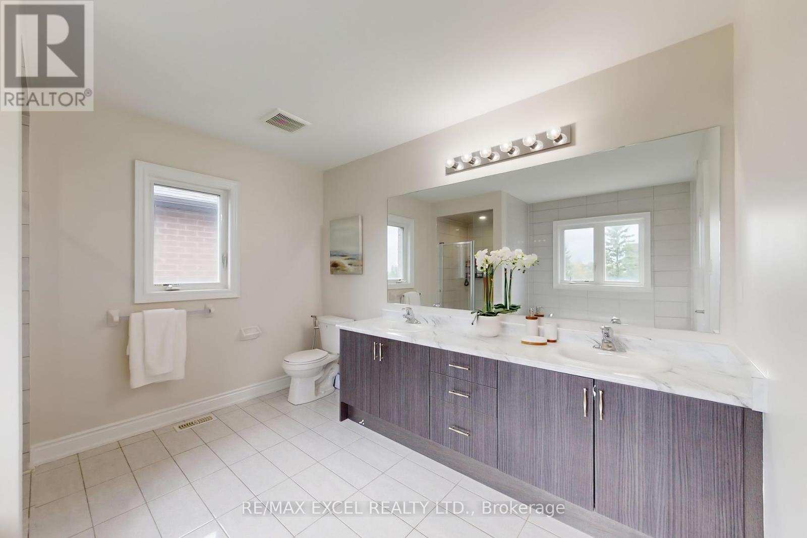 96 Boundary Boulevard, Whitchurch-Stouffville, Ontario  L4A 4W2 - Photo 25 - N12387876