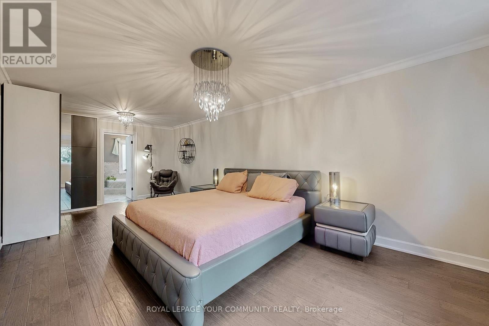 7 Shaftsbury Avenue, Richmond Hill, Ontario  L4C 9K6 - Photo 35 - N12387923