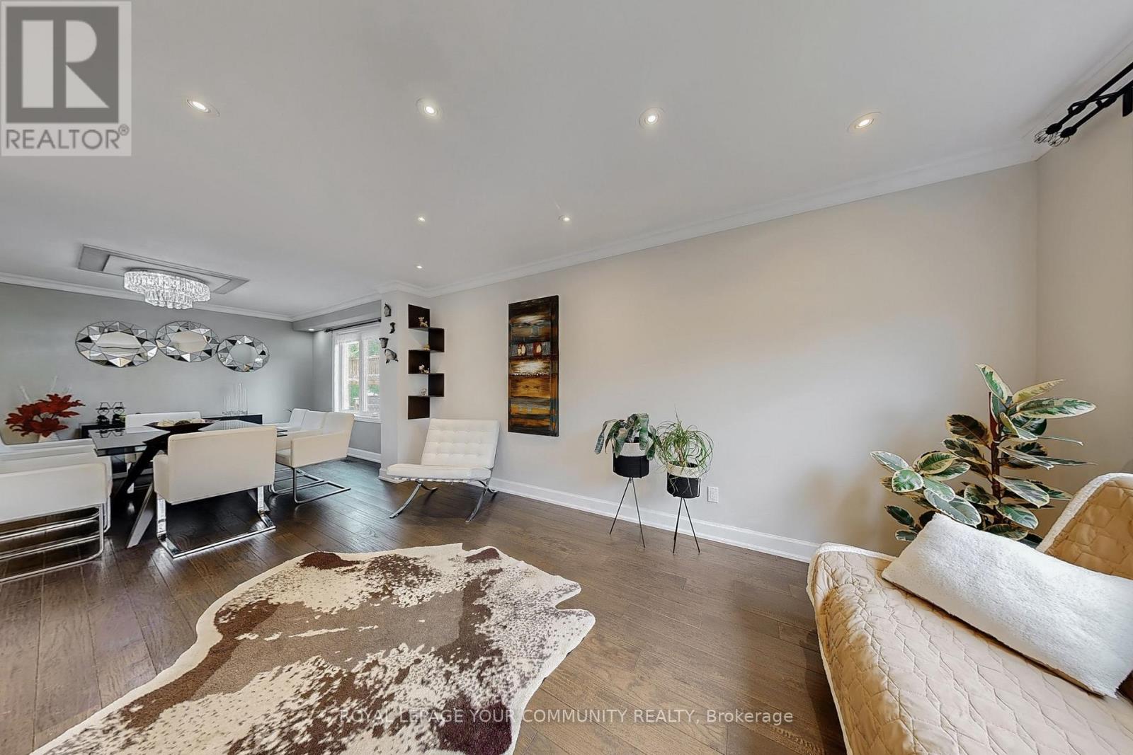 7 Shaftsbury Avenue, Richmond Hill, Ontario  L4C 9K6 - Photo 8 - N12387923