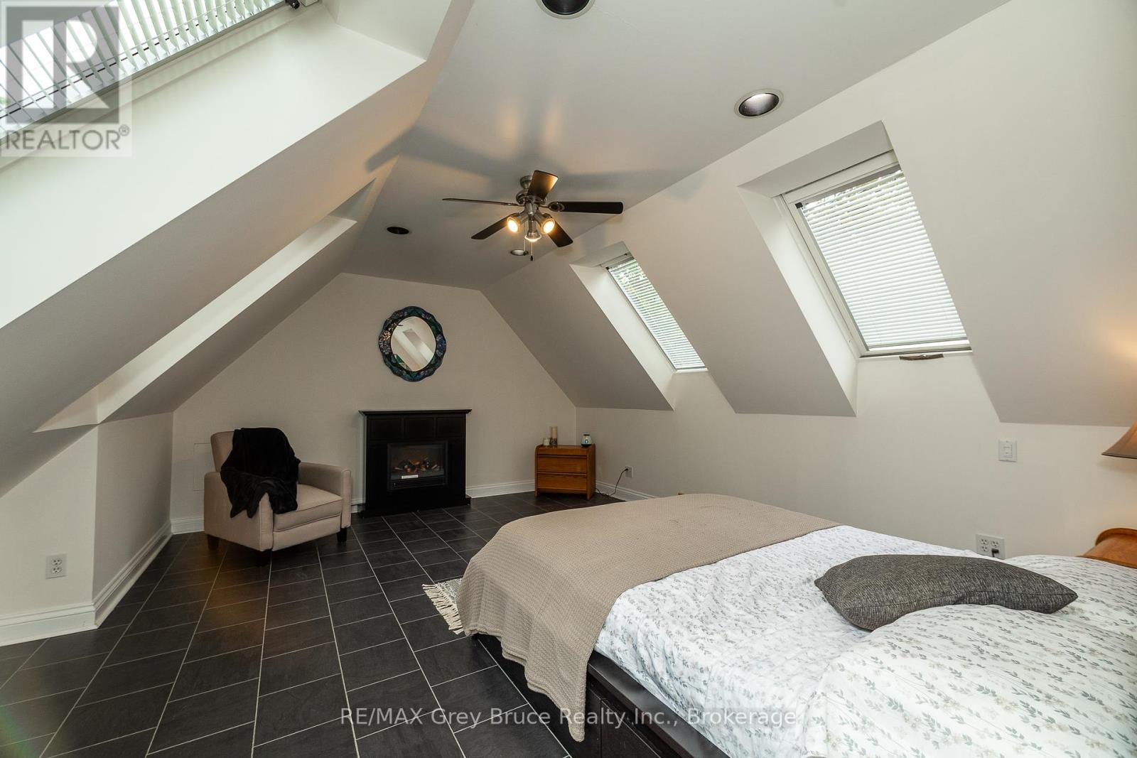 922 3rd Avenue W, Owen Sound, Ontario  N4K 4P6 - Photo 45 - X12341300