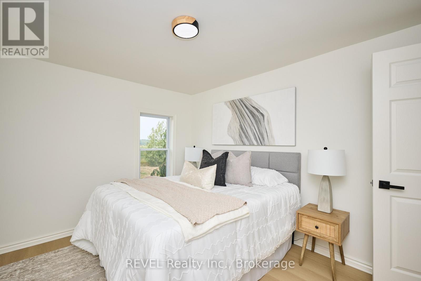 13717 Ort Road, Niagara Falls, Ontario  L2H 2M3 - Photo 22 - X12342879
