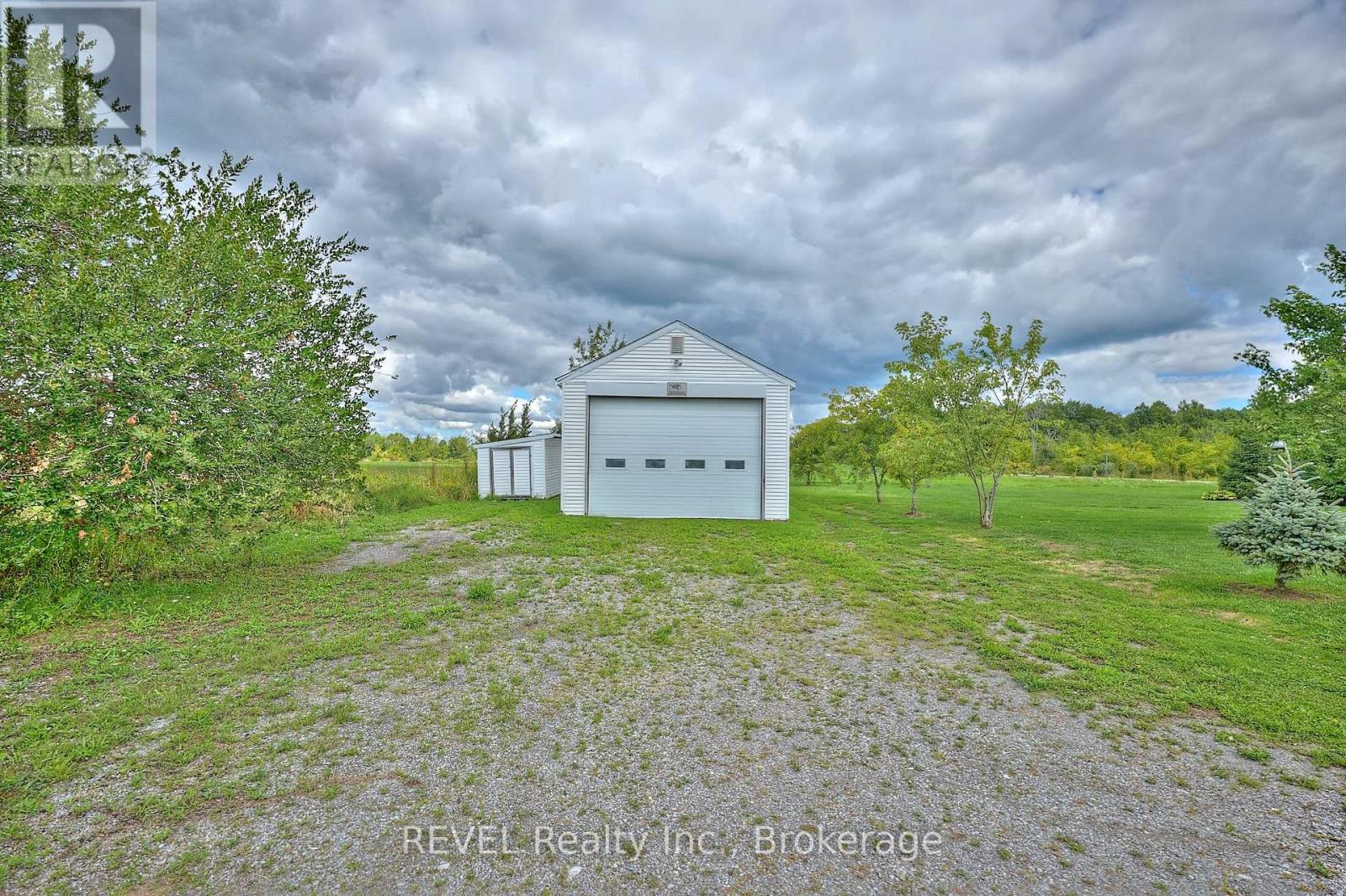 13717 Ort Road, Niagara Falls, Ontario  L2H 2M3 - Photo 44 - X12342879