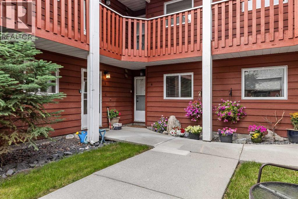 Property at 4, 717 7th Street E image 2
