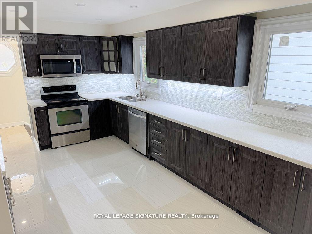 Upper - 20 Kirkland Road, Brampton, Ontario  L6V 2W6 - Photo 10 - W12387743