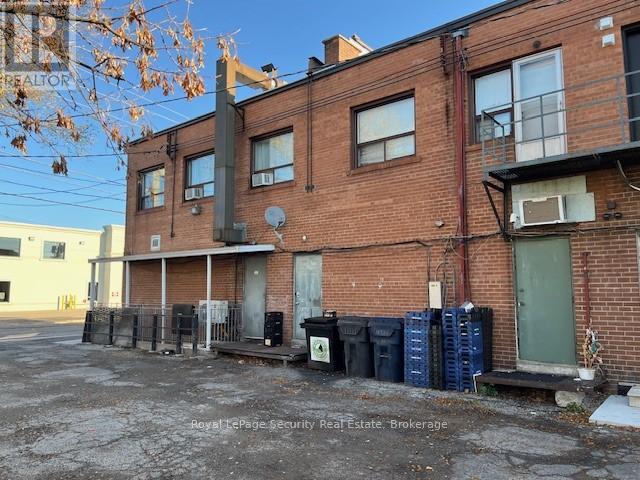2896 Dufferin Street, Toronto, Ontario  M6B 3S6 - Photo 4 - W12387832