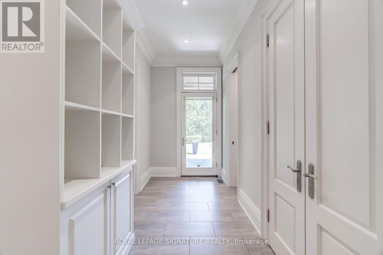 71 Ennisclare Drive W, Oakville (Mo Morrison), Ontario  L6J 4N3 - Photo 14 - W12387845