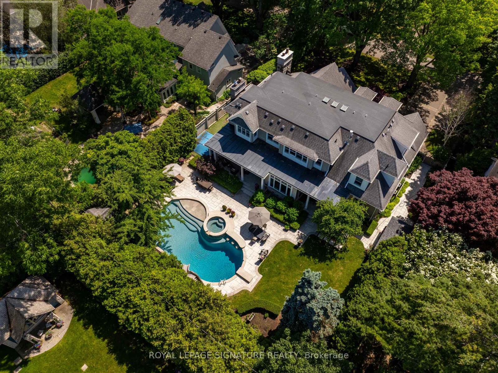 71 Ennisclare Drive W, Oakville (Mo Morrison), Ontario  L6J 4N3 - Photo 41 - W12387845