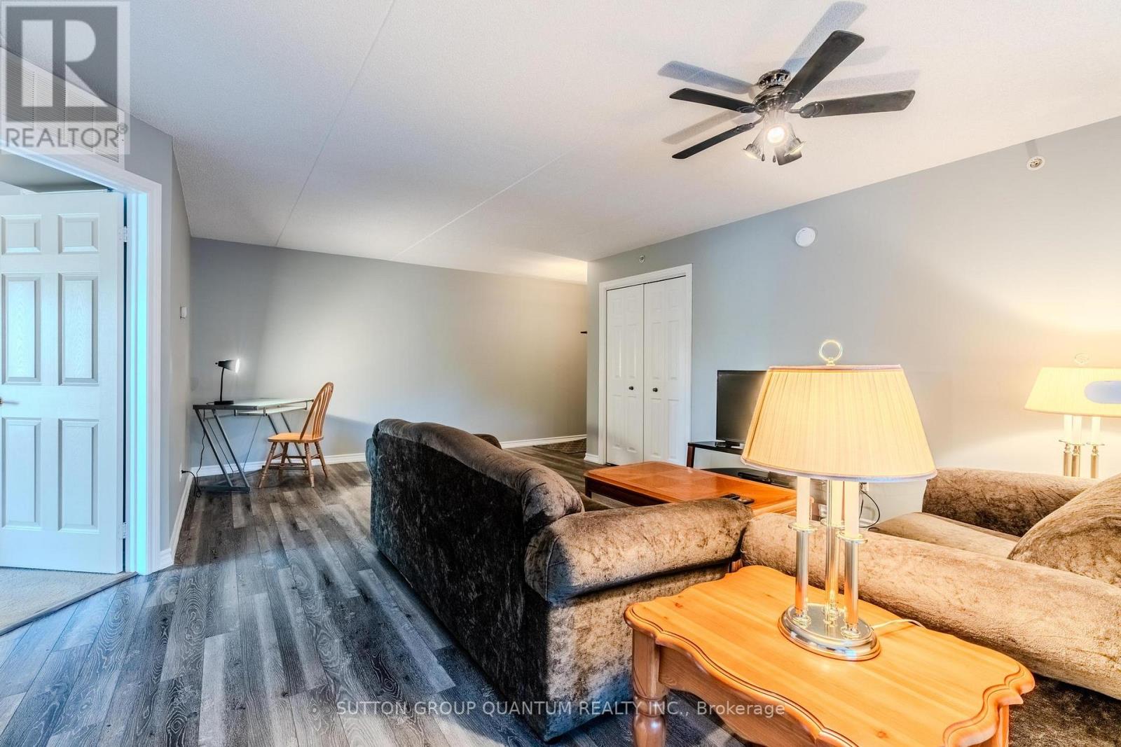 112 - 4013 Kilmer Drive, Burlington, Ontario  L7M 4M3 - Photo 8 - W12387854