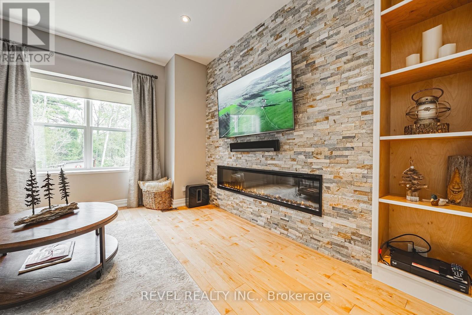 8305 Canyon Road, Milton, Ontario  L0P 1B0 - Photo 13 - W12387904