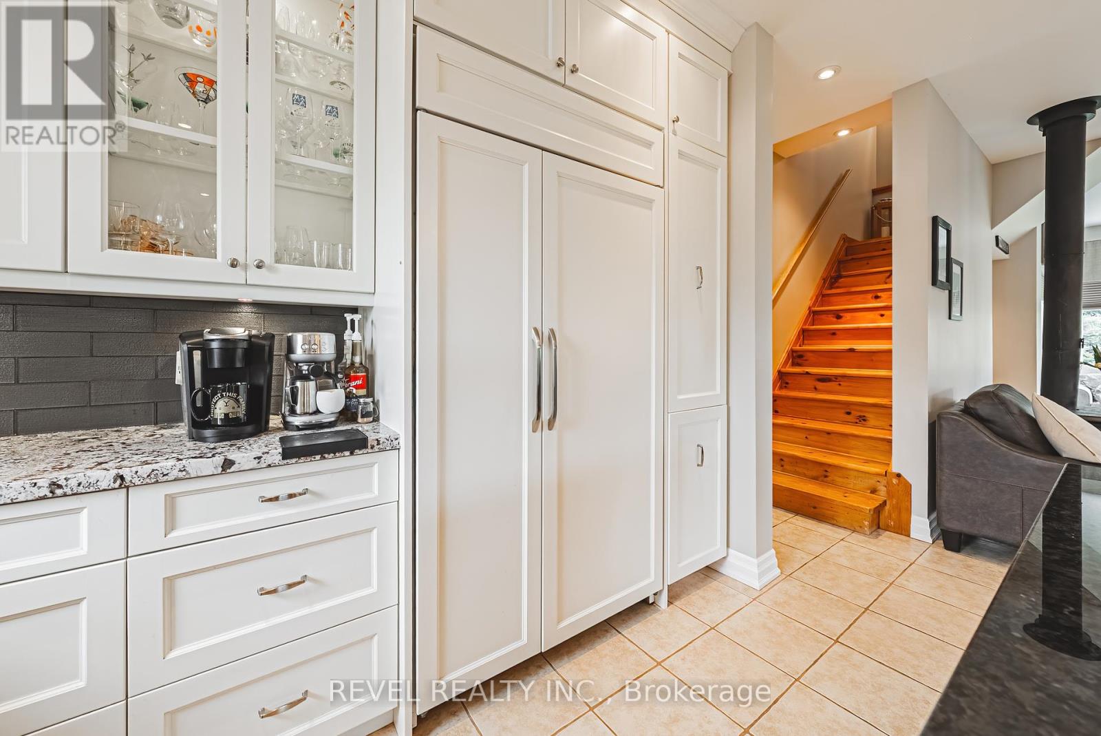 8305 Canyon Road, Milton, Ontario  L0P 1B0 - Photo 14 - W12387904