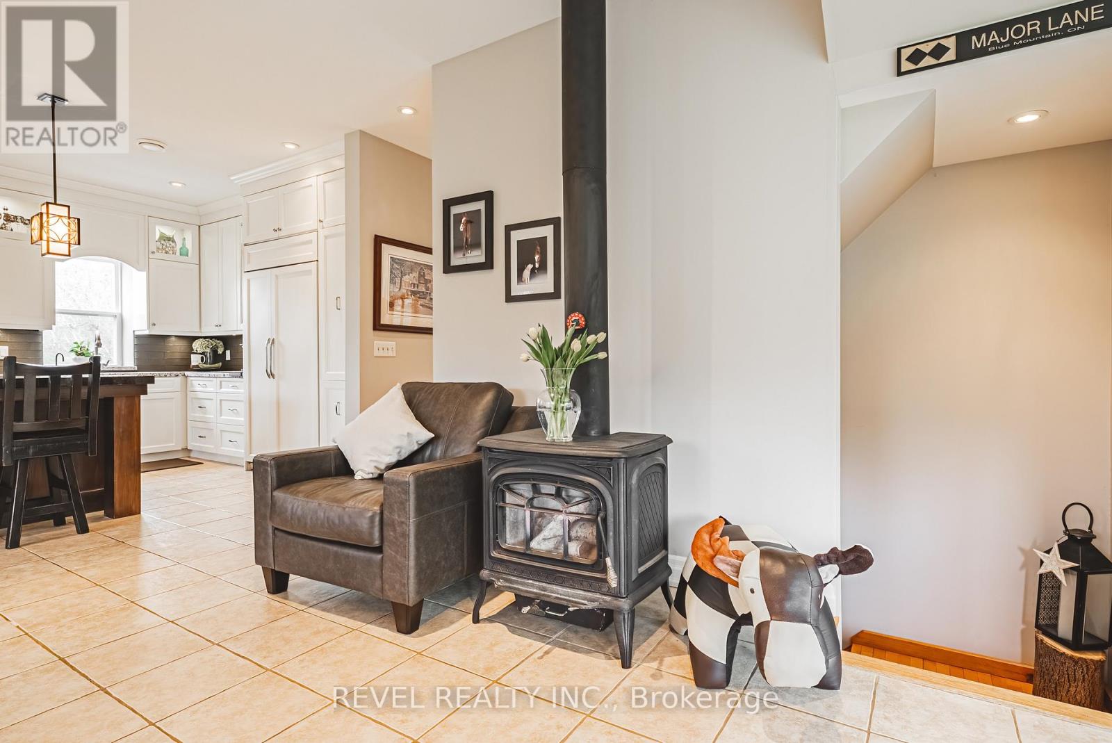 8305 Canyon Road, Milton, Ontario  L0P 1B0 - Photo 19 - W12387904