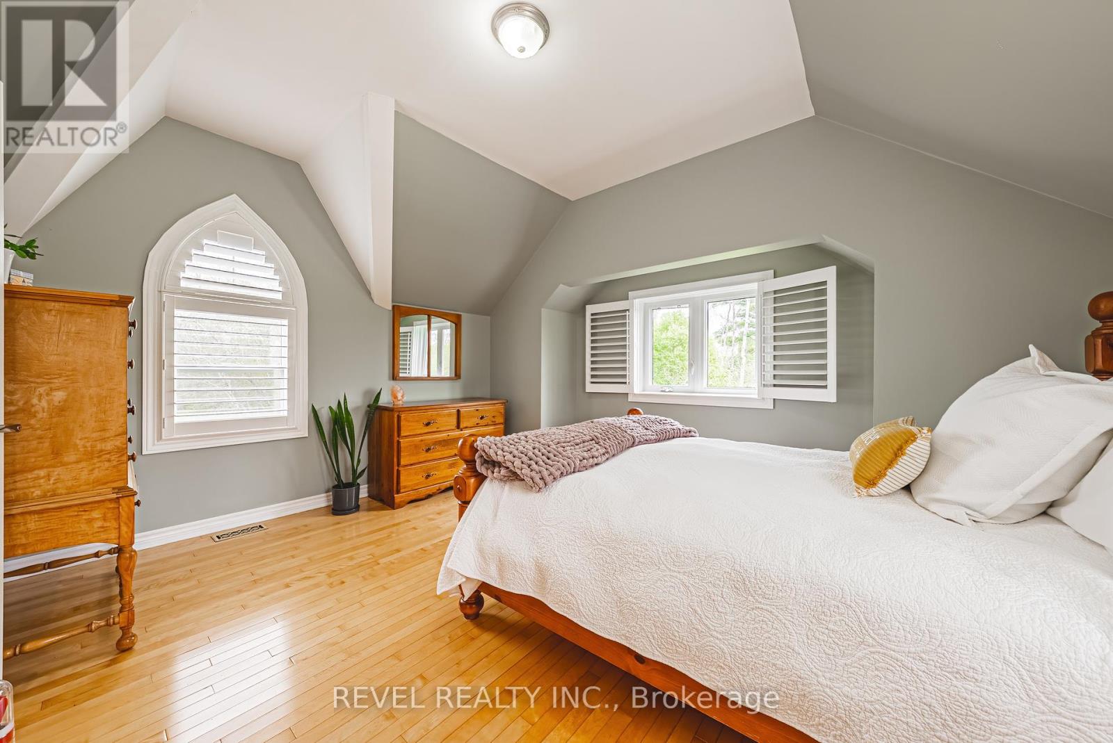 8305 Canyon Road, Milton, Ontario  L0P 1B0 - Photo 22 - W12387904
