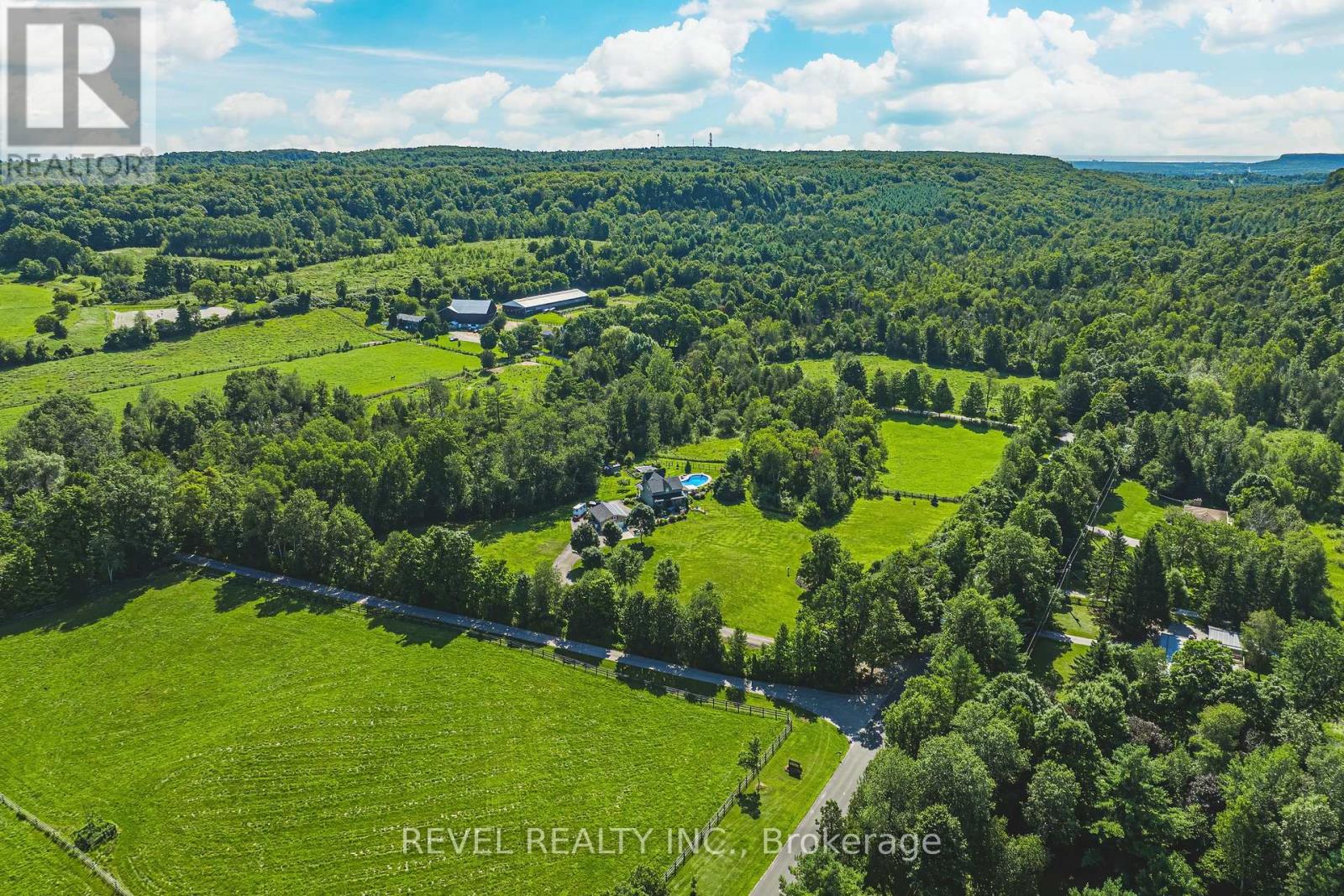 8305 Canyon Road, Milton, Ontario  L0P 1B0 - Photo 46 - W12387904