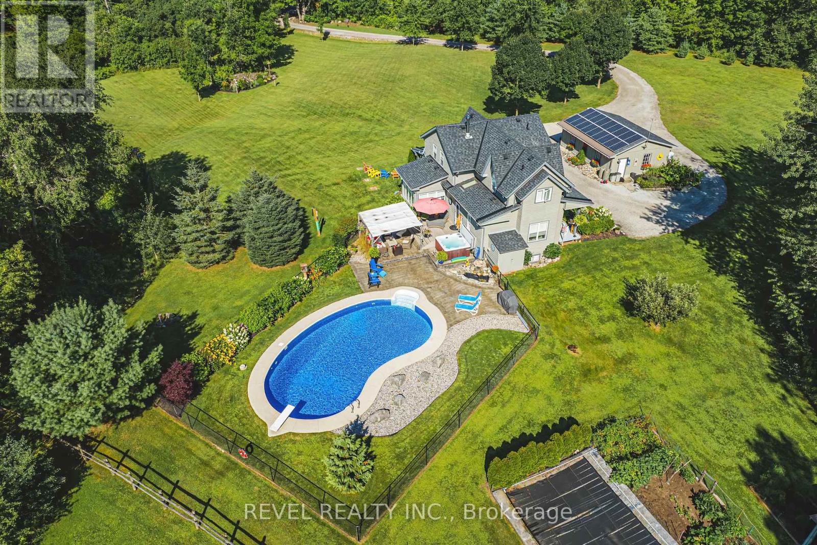 8305 Canyon Road, Milton, Ontario  L0P 1B0 - Photo 6 - W12387904