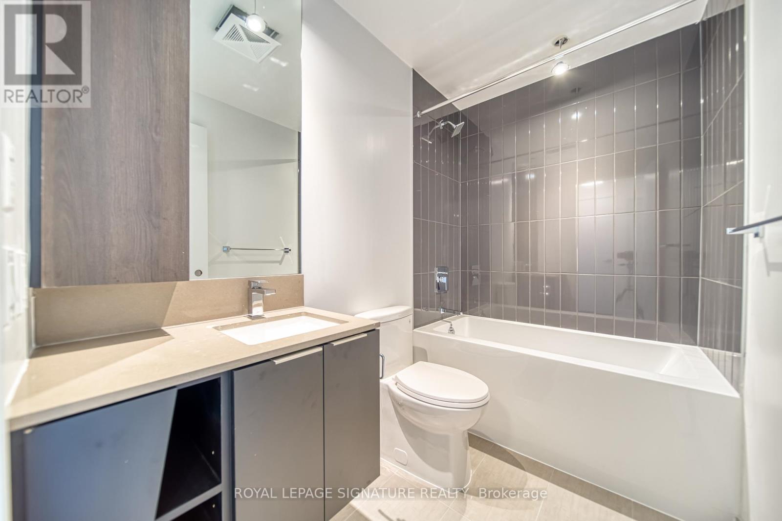 4503 - 3900 Confederation Parkway, Mississauga (City Centre), Ontario  L5B 0M3 - Photo 15 - W12387915