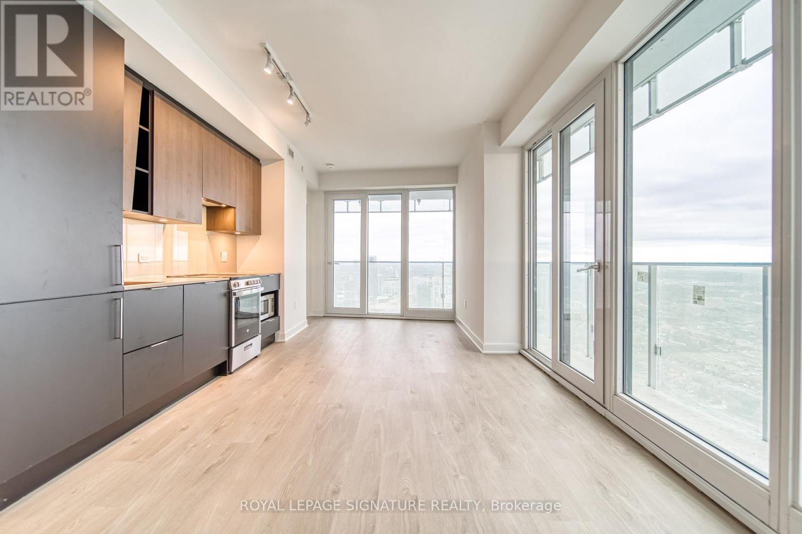 4503 - 3900 Confederation Parkway, Mississauga (City Centre), Ontario  L5B 0M3 - Photo 5 - W12387915