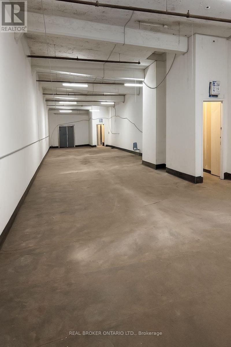 Mezzanine 3 - 4256 Carroll Avenue, Niagara Falls, Ontario  L2E 7J2 - Photo 2 - X12387841