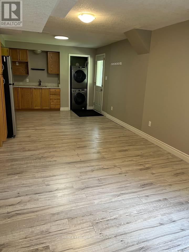 Lower - 12 Jenner Court, Cambridge, Ontario  N1T 2B5 - Photo 10 - X12387960