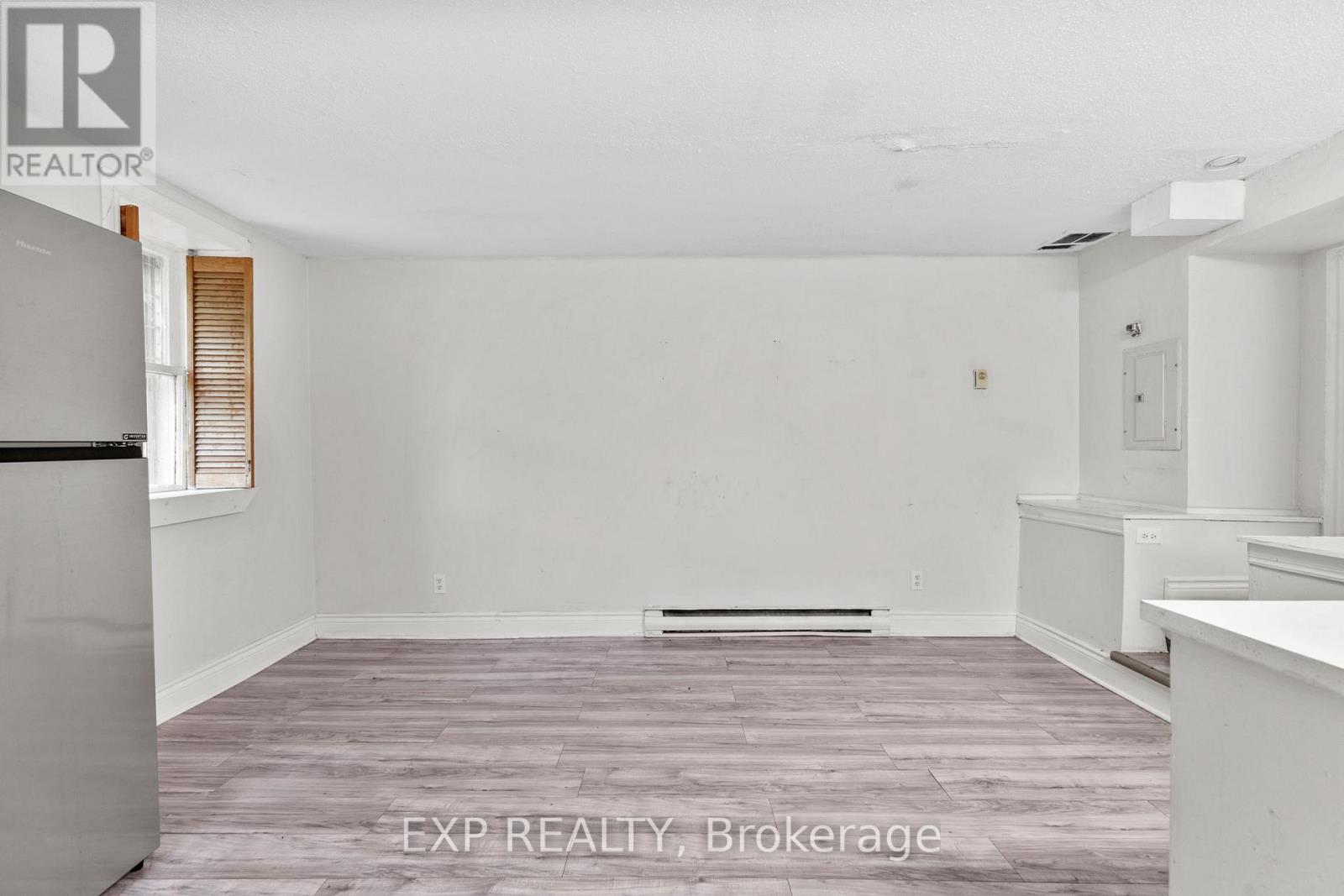 23 Lowrey Street, Ottawa, Ontario  K1Y 2S5 - Photo 13 - X12327148
