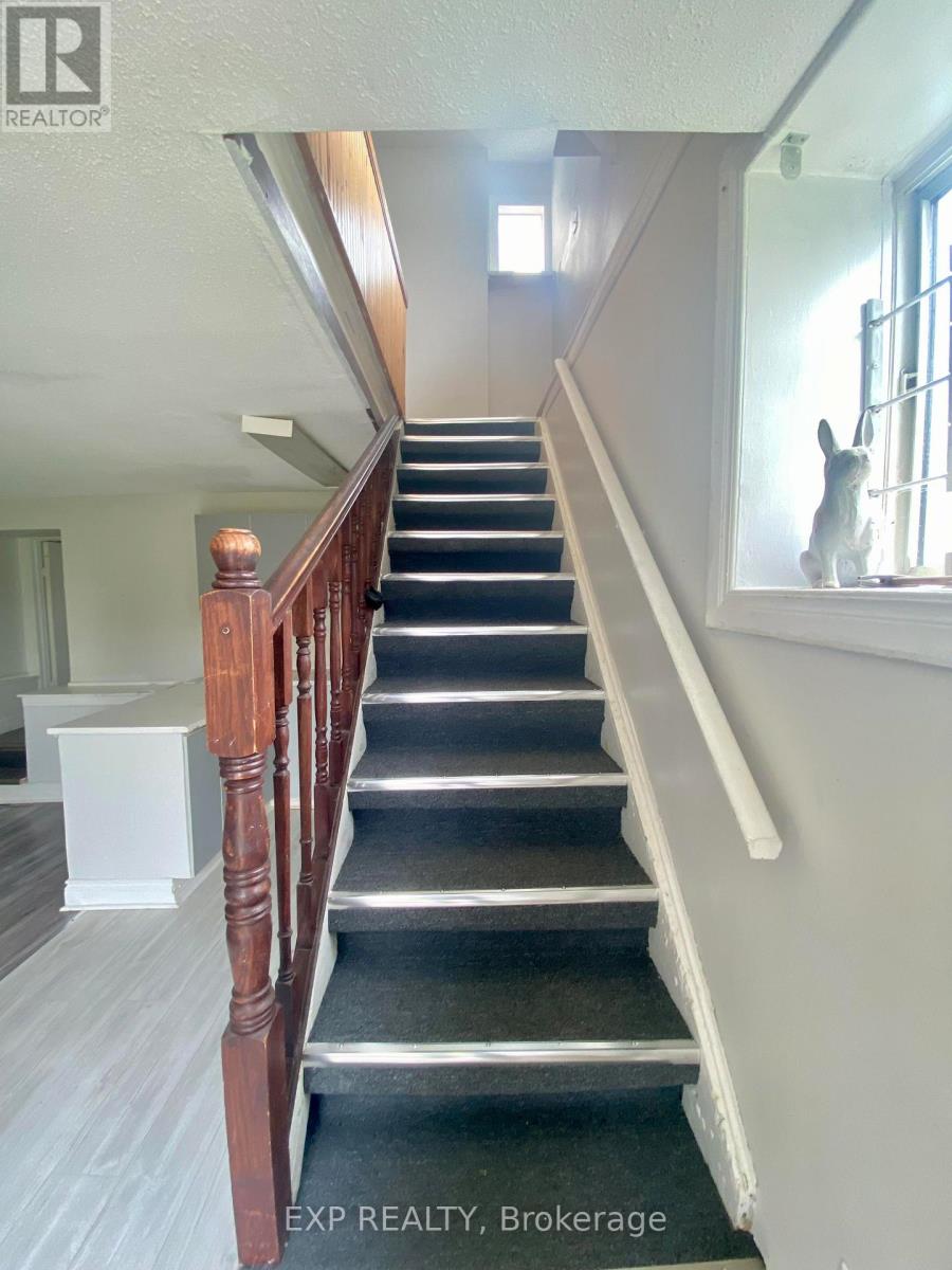23 Lowrey Street, Ottawa, Ontario  K1Y 2S5 - Photo 40 - X12327148