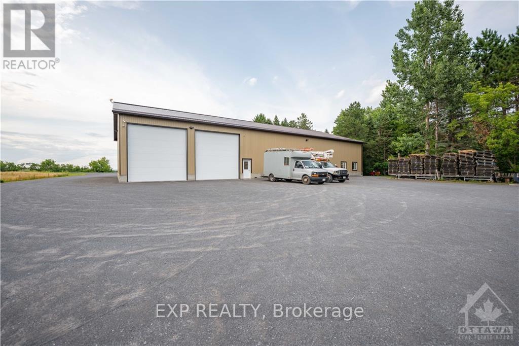 5536 County Road 10 Road, The Nation, Ontario  K0B 1G0 - Photo 8 - X12387950