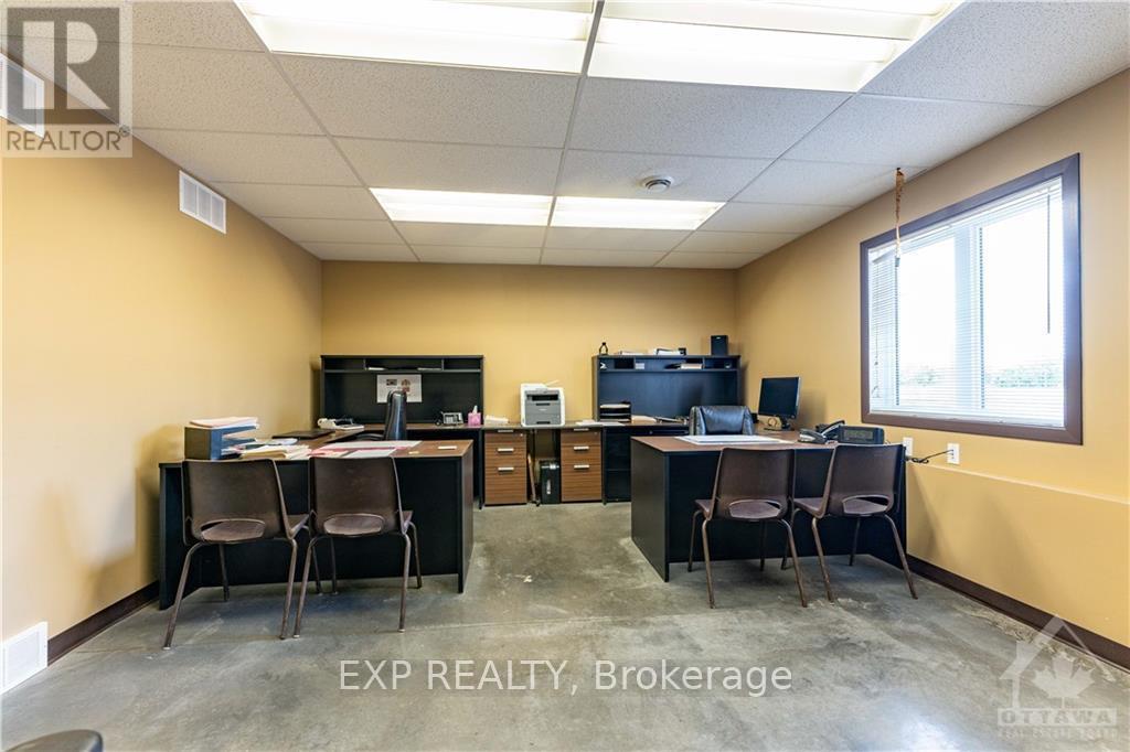 5536 County Road 10 Road, The Nation, Ontario  K0B 1G0 - Photo 12 - X12387950