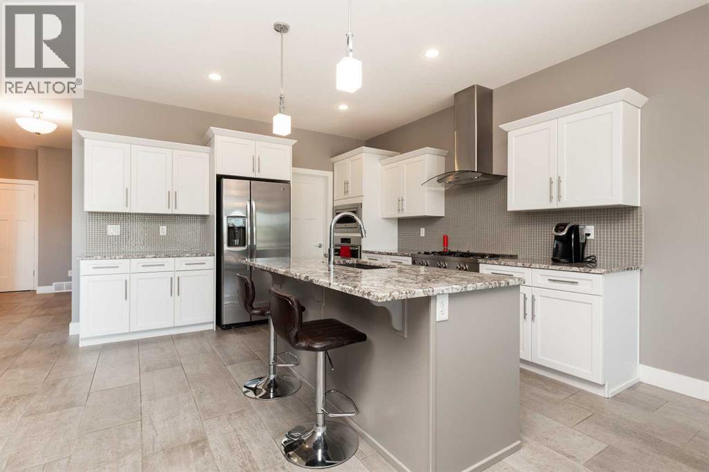 Property at 523 Firelight Place W image 4