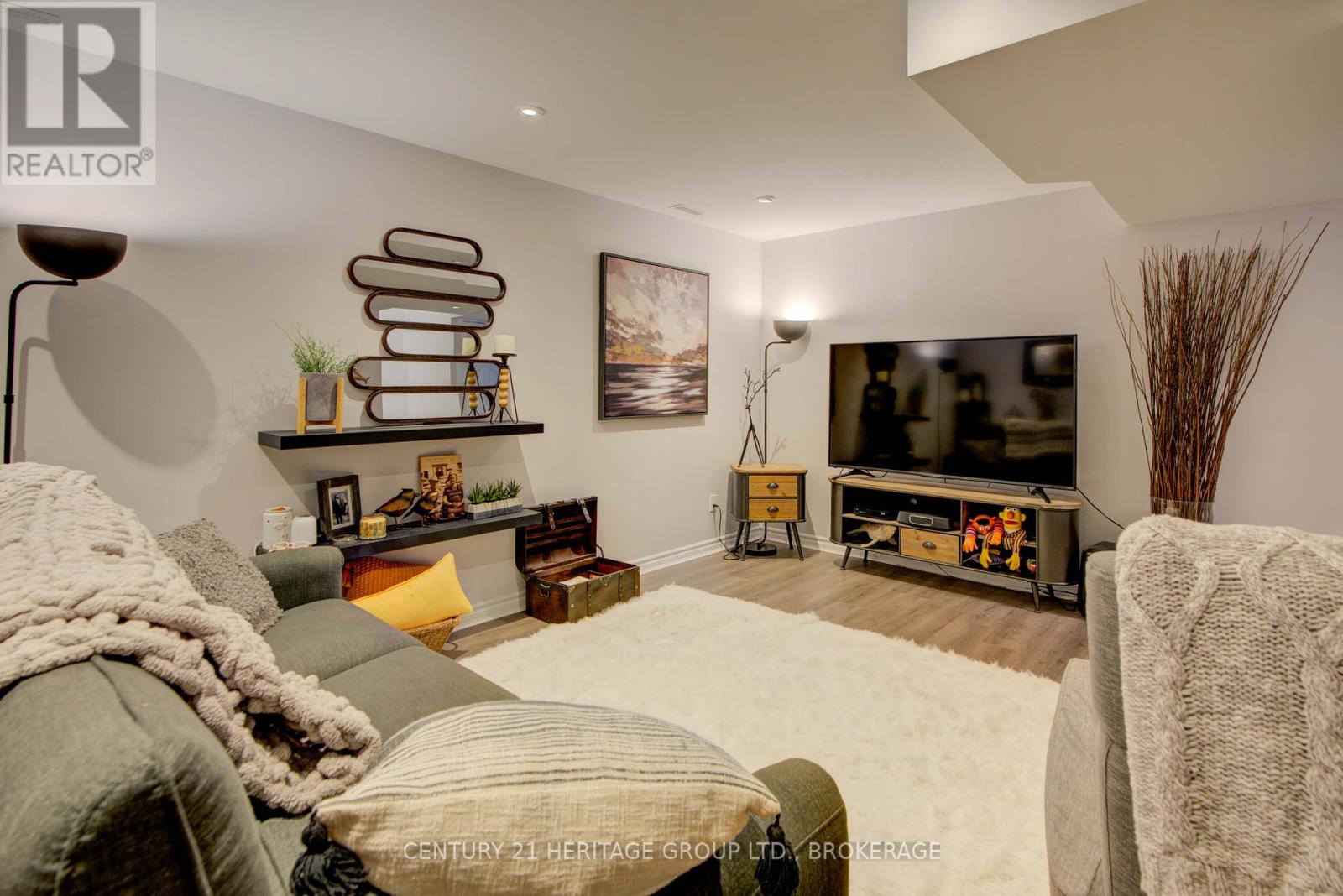 244 River Street, Gananoque, Ontario  K7G 2P7 - Photo 19 - X12388150