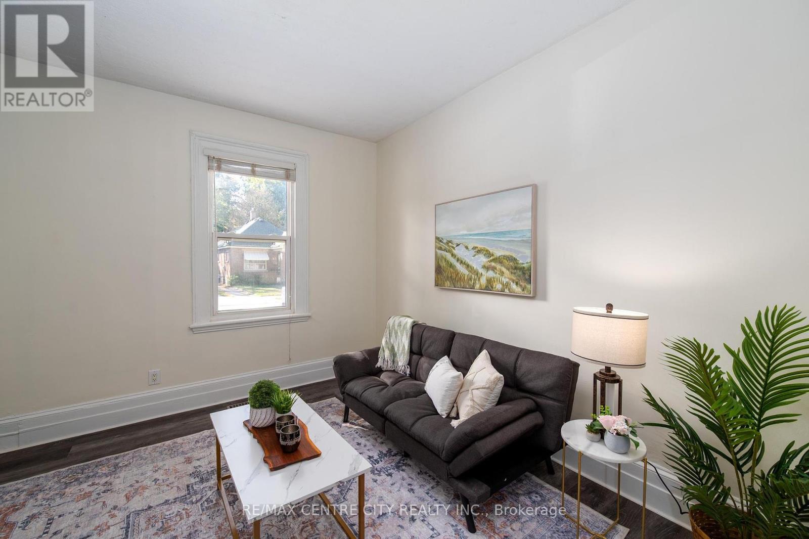98 Oak Street, London East (East M), Ontario  N5Z 2H6 - Photo 11 - X12388292