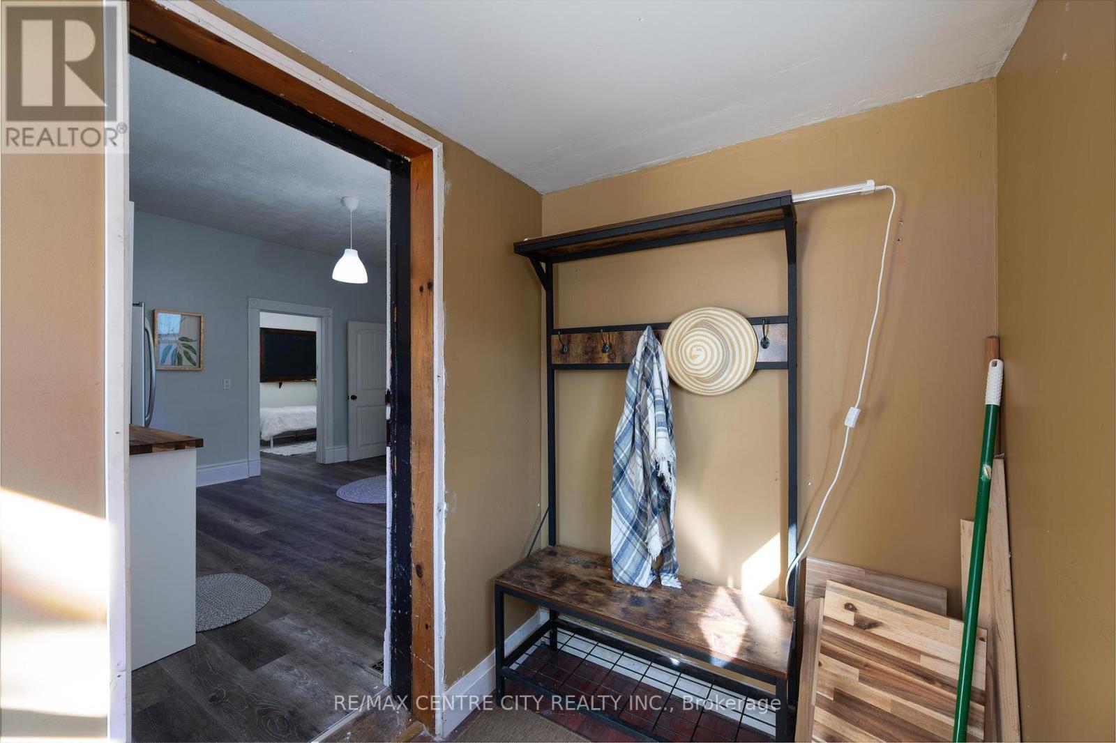 98 Oak Street, London East (East M), Ontario  N5Z 2H6 - Photo 13 - X12388292