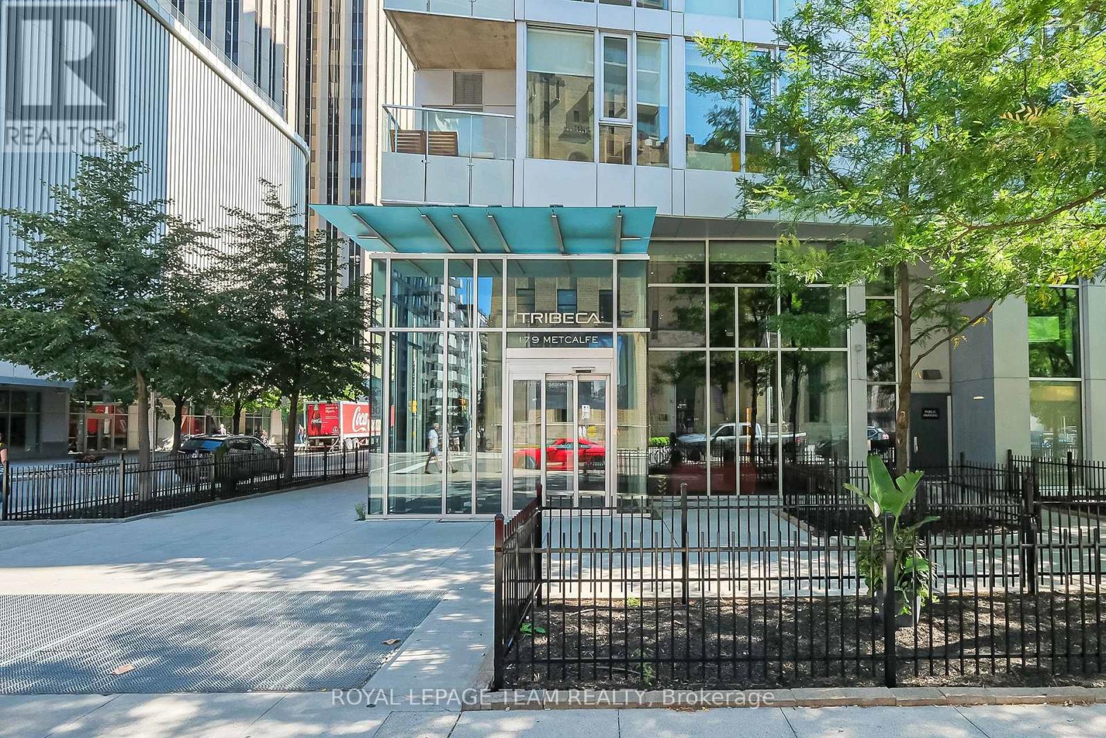 2408 - 179 Metcalfe Street, Ottawa, Ontario  K2P 1P7 - Photo 2 - X12388119