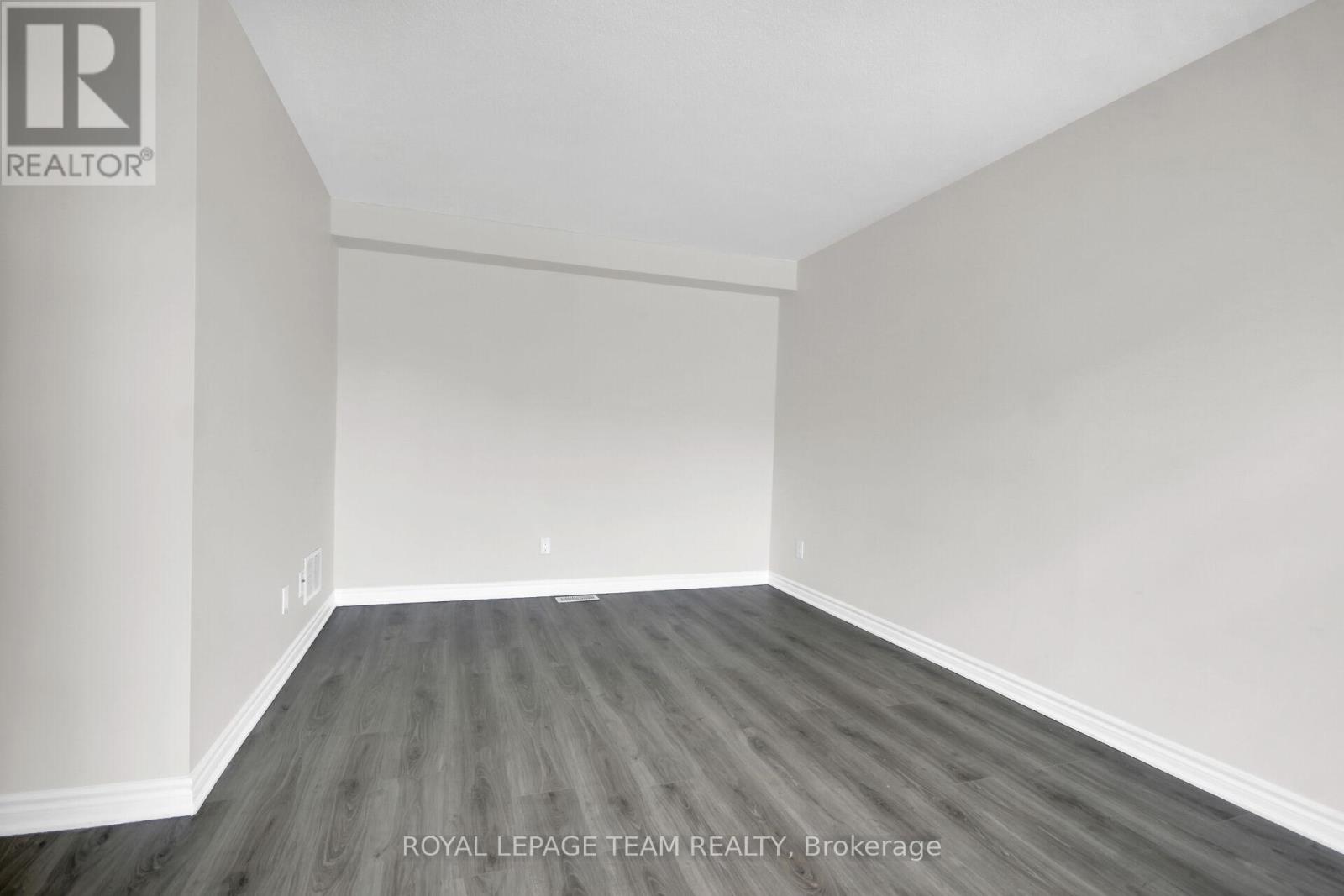 452 Riverboat Heights, Ottawa, Ontario  K2J 6K1 - Photo 10 - X12388170