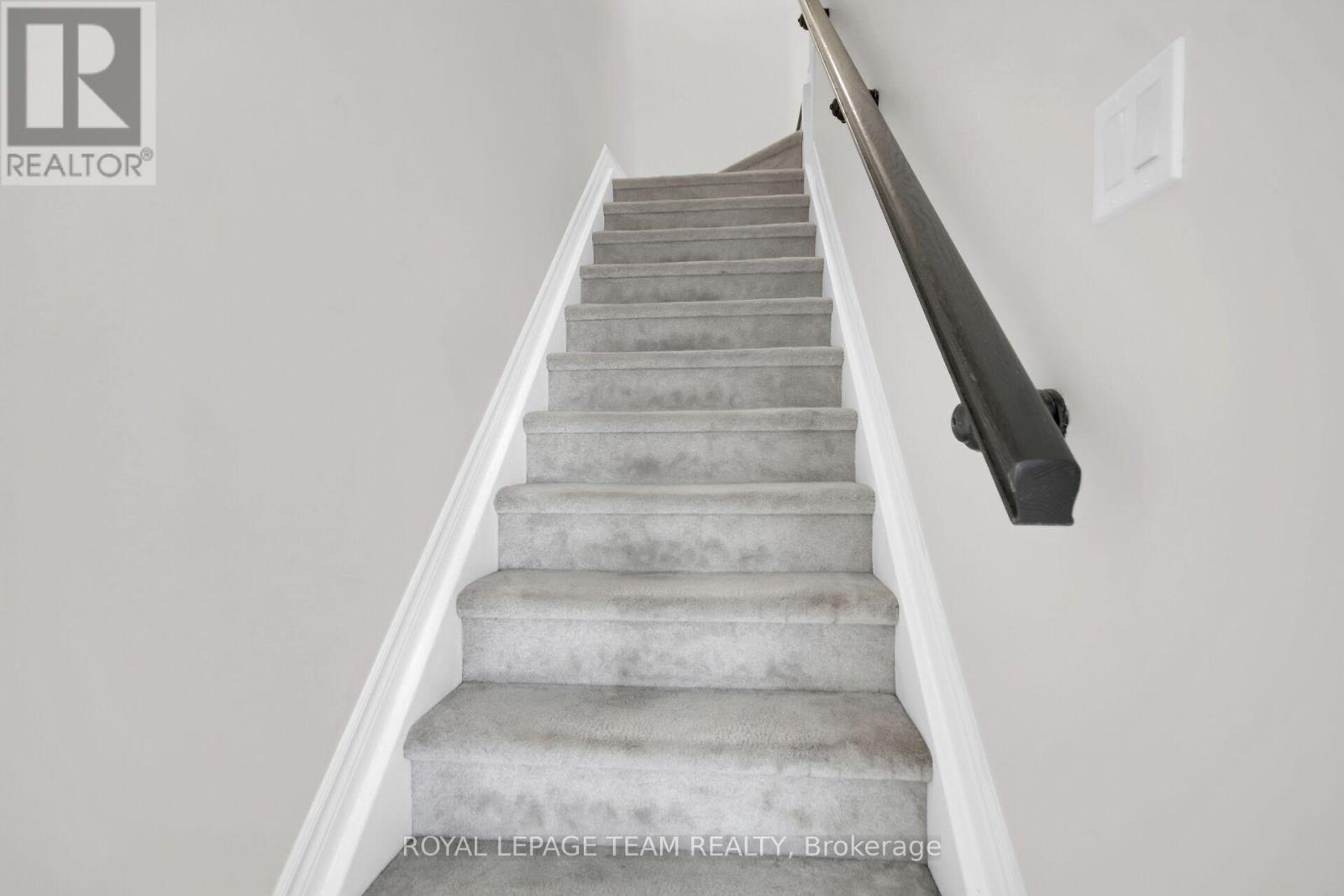 452 Riverboat Heights, Ottawa, Ontario  K2J 6K1 - Photo 7 - X12388170