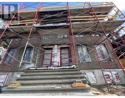 9 GWYNNE AVENUE, Ottawa, Ontario