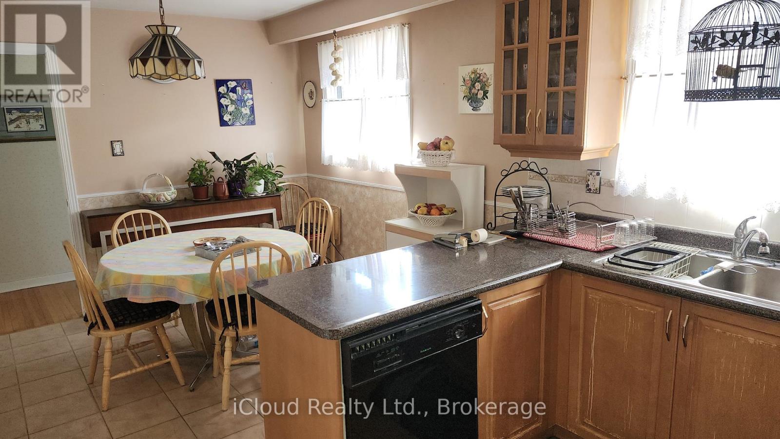 214 Fairglen Avenue, Toronto, Ontario  M1W 1B1 - Photo 10 - E12383001