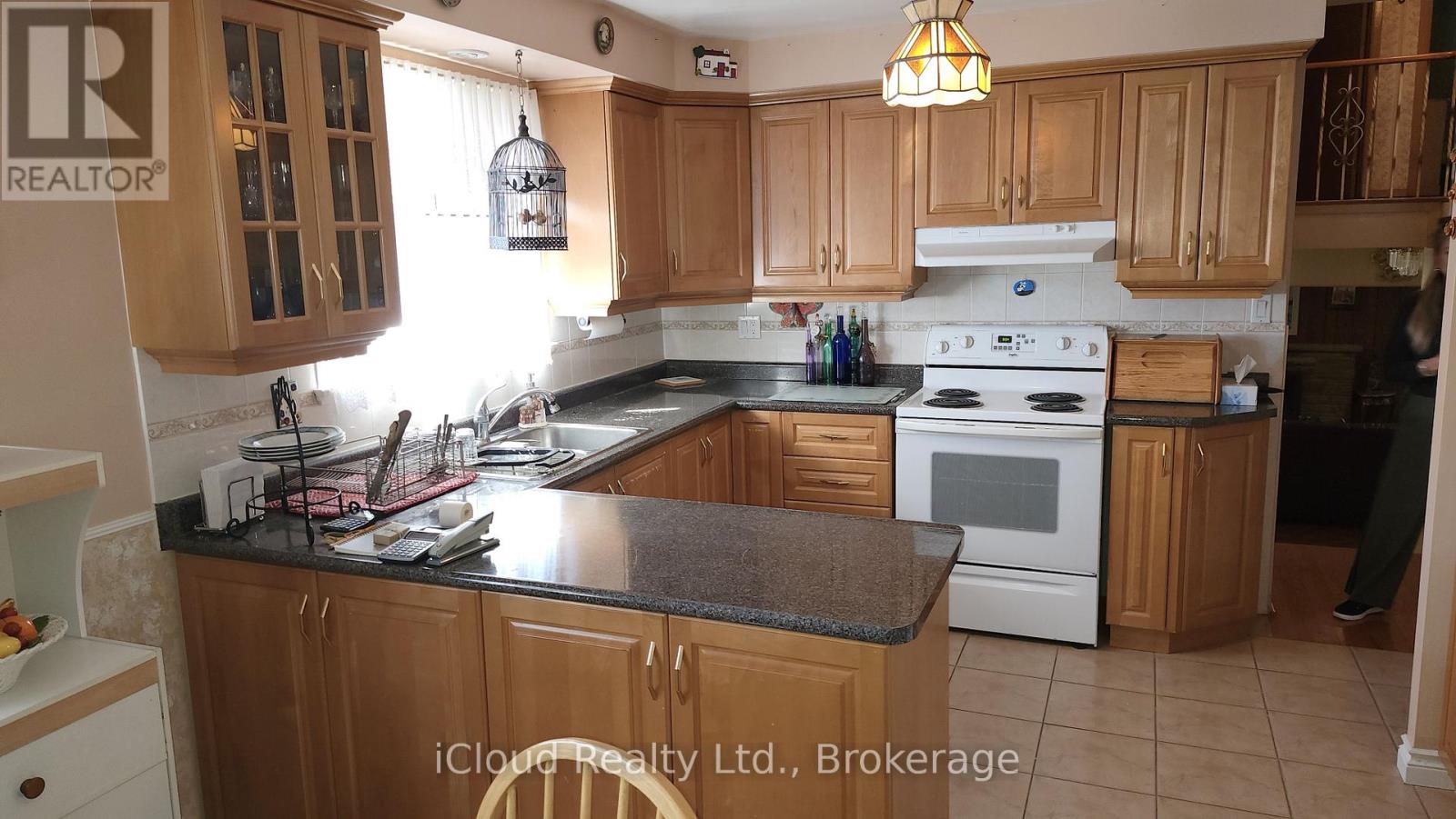 214 Fairglen Avenue, Toronto, Ontario  M1W 1B1 - Photo 17 - E12383001