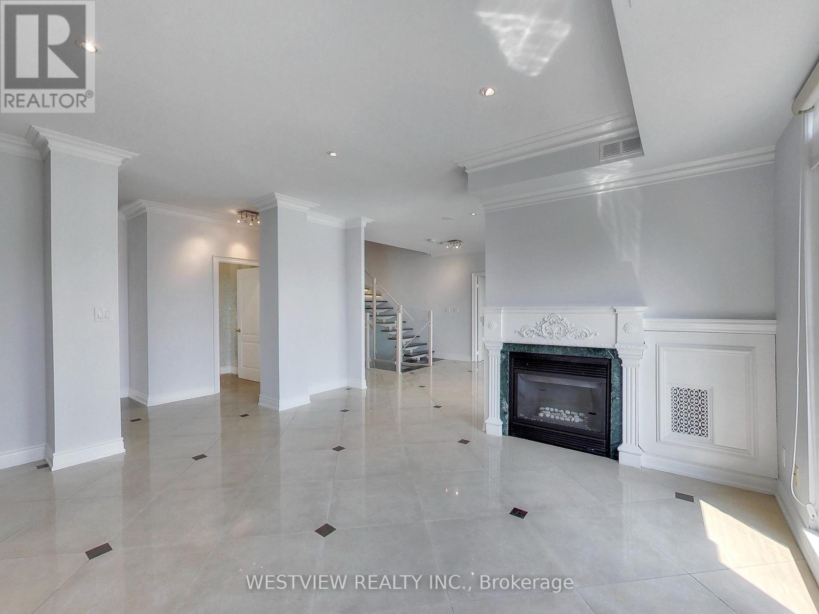 116 - 2111 Lake Shore Boulevard, Toronto, Ontario  M8V 4B2 - Photo 13 - W12268123