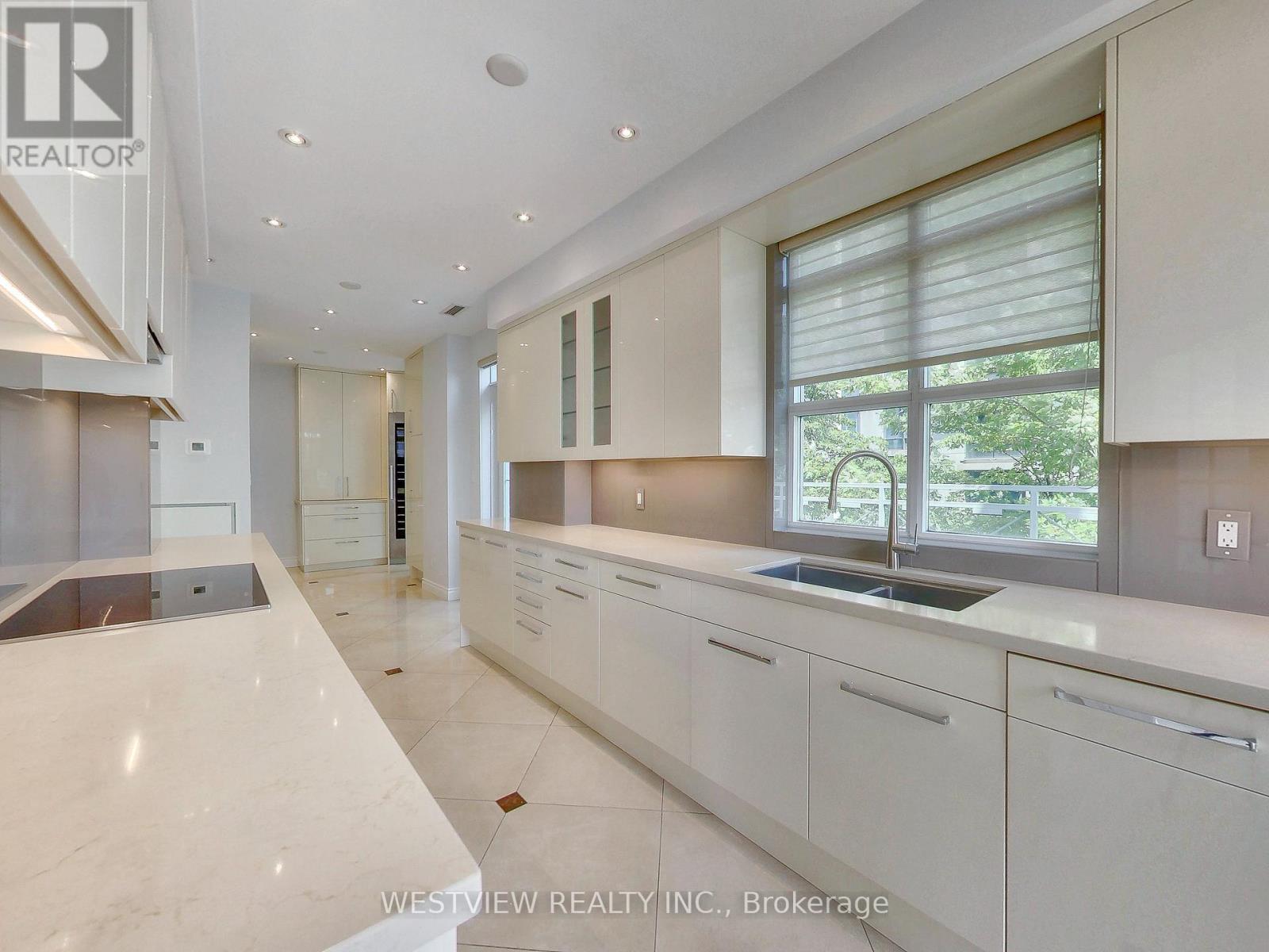 116 - 2111 Lake Shore Boulevard, Toronto, Ontario  M8V 4B2 - Photo 16 - W12268123
