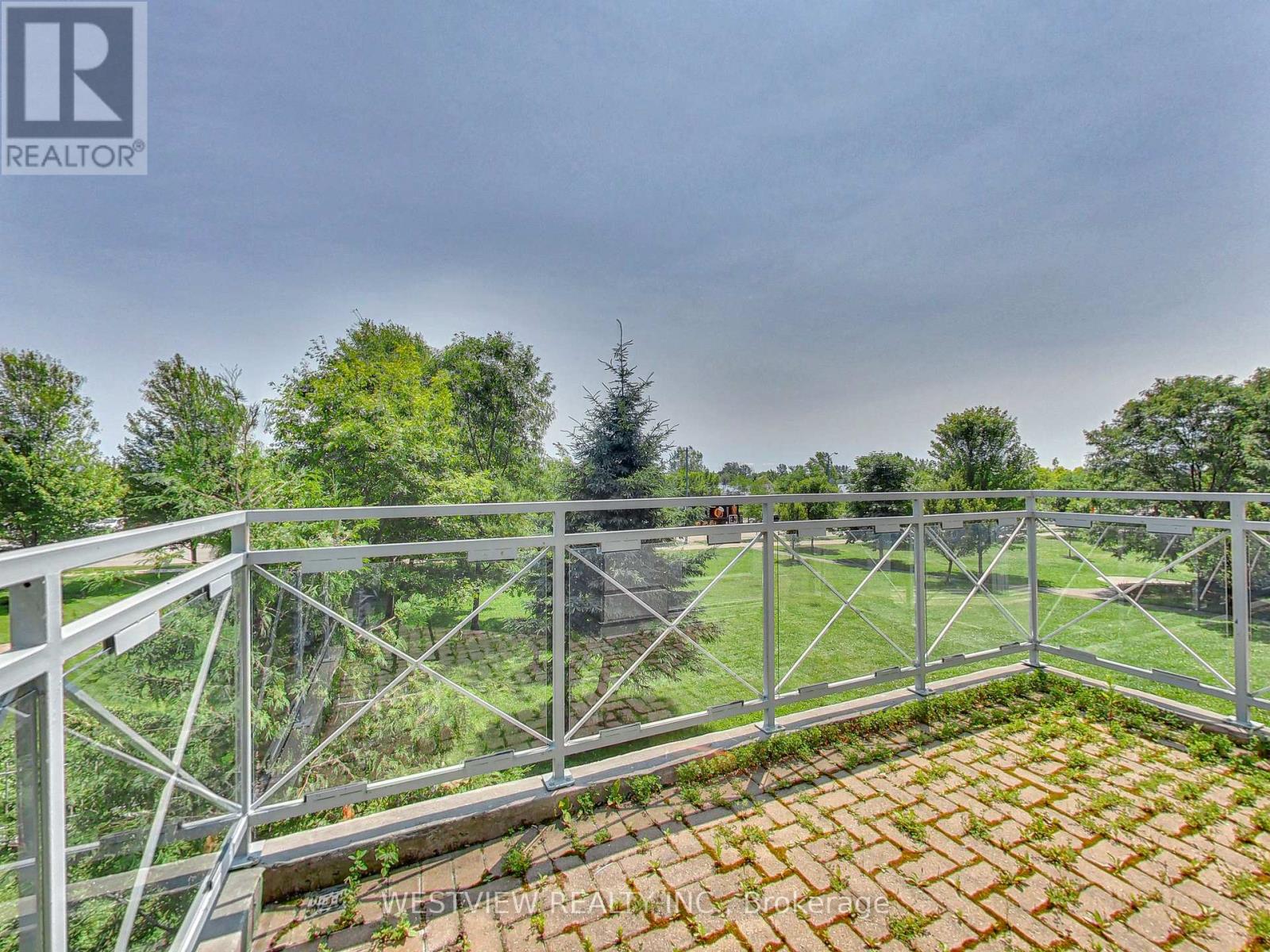 116 - 2111 Lake Shore Boulevard, Toronto, Ontario  M8V 4B2 - Photo 4 - W12268123